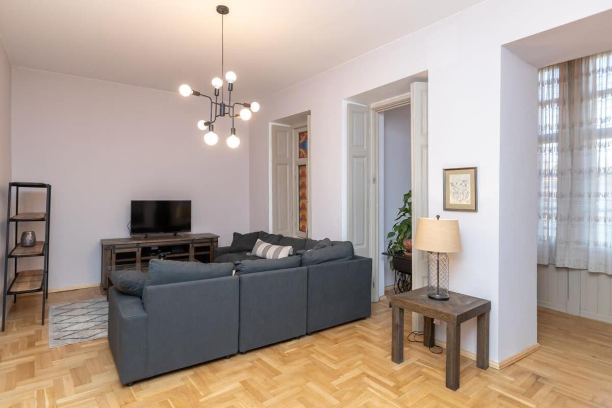 Stylish 2Br Apt In The Heart Of Old טביליסי מראה חיצוני תמונה