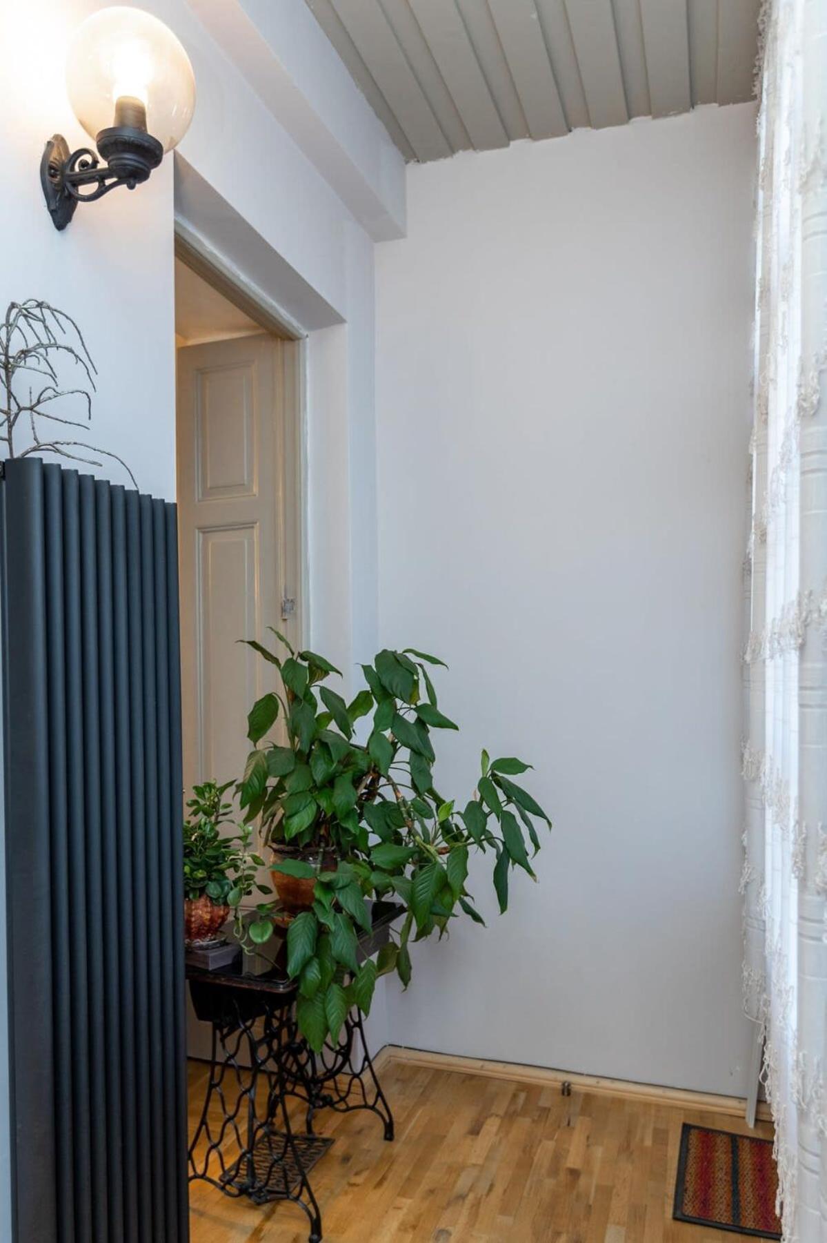 Stylish 2Br Apt In The Heart Of Old טביליסי מראה חיצוני תמונה